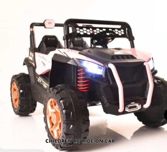 صورة جيب مع مساعدات 4 مواطير